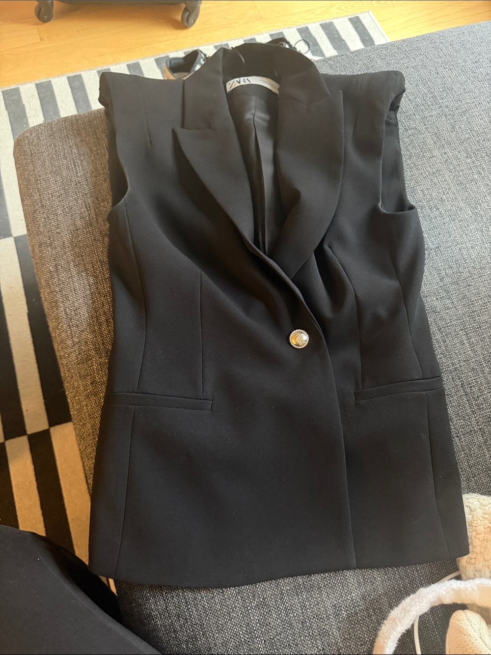 Zara Black Sleeveless Tailored Blazer Vest with Gold Button